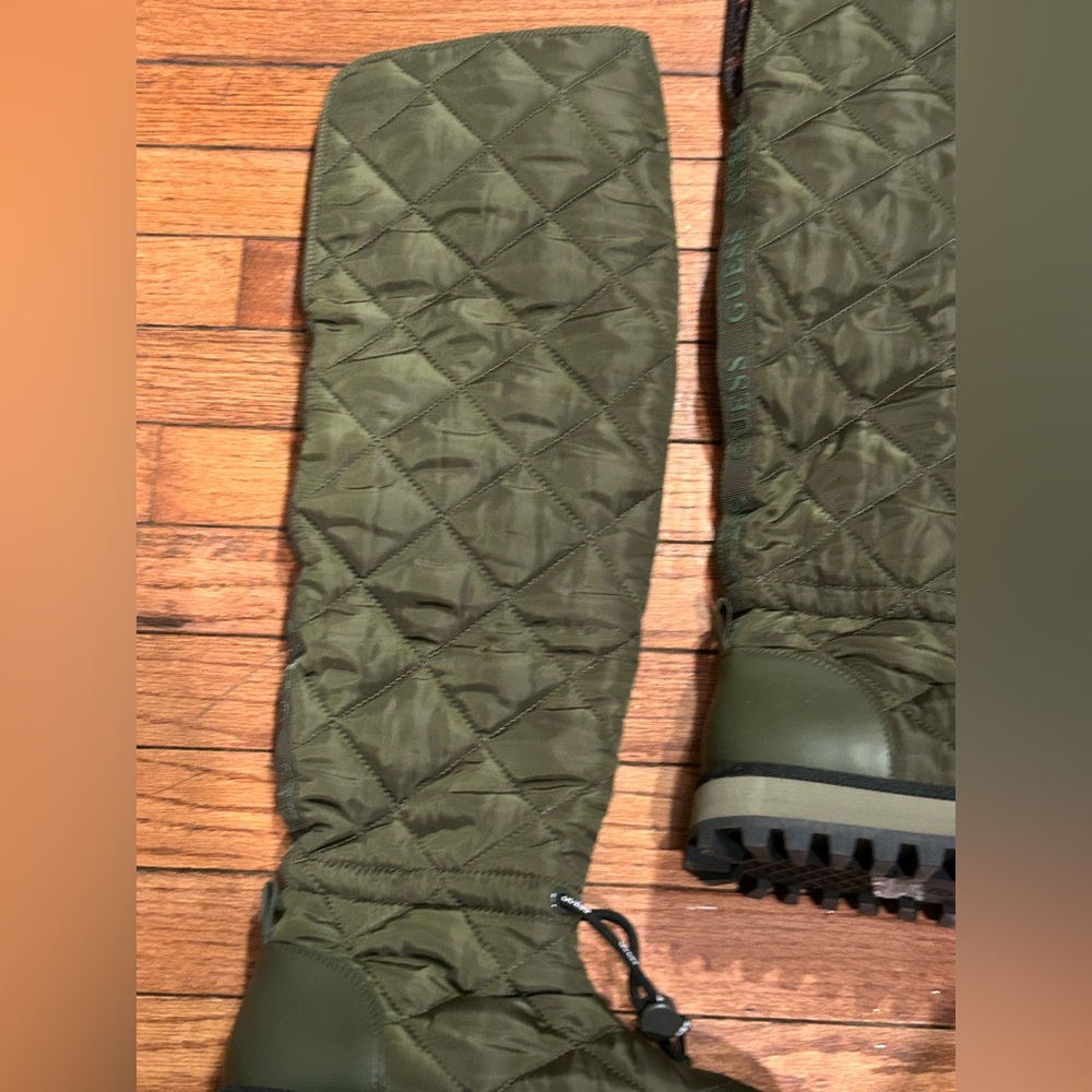 Guess Olive Green Quilted Winter Boots size 7.5 new - Picture 7 of 16
